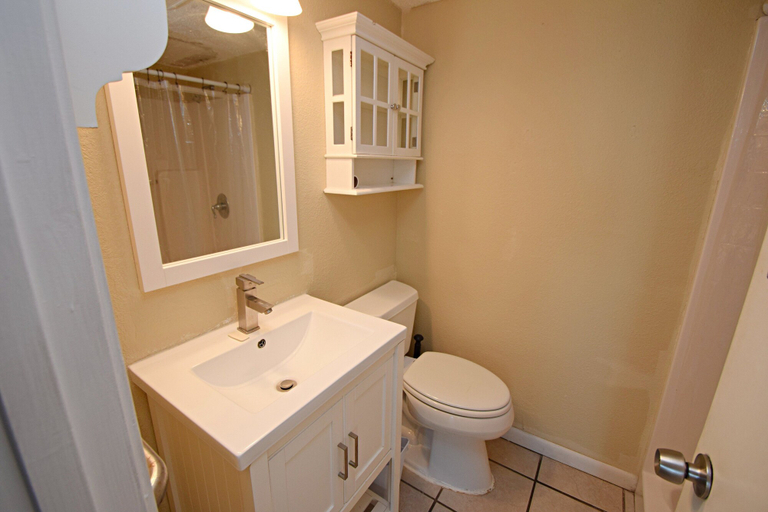 Bathroom 3, Sunrise Village, Baldwin