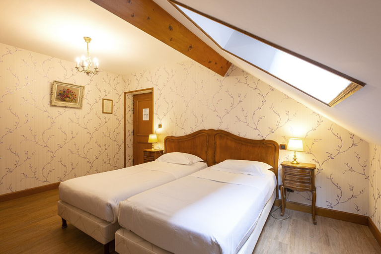 Bedroom 3, Hôtel Belle Epoque, Côte-d'Or