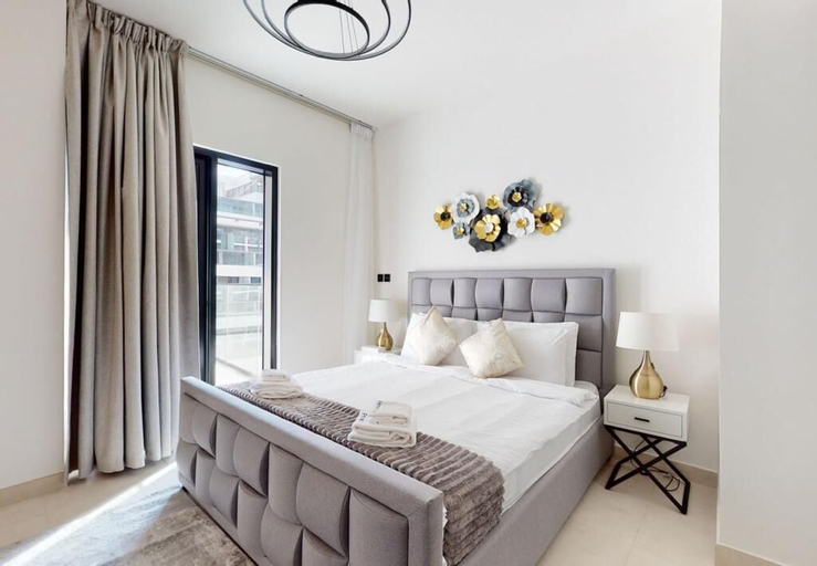 Room 2, Luxury 3BR Designer Retreat with Parking, Dubai