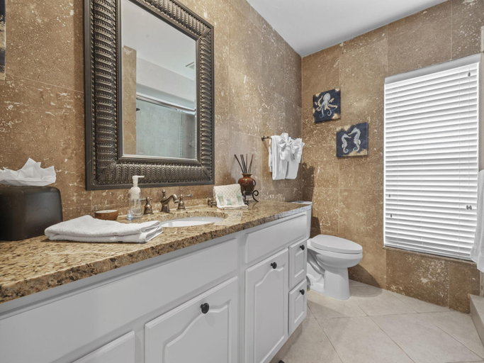 Bathroom 4, Villa Off Course, Lee