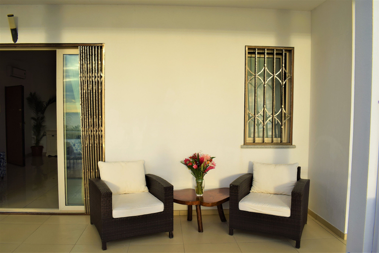 Others 5, Villa Roscia