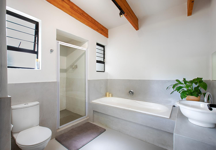 Others 4, The Risa House, West Rand