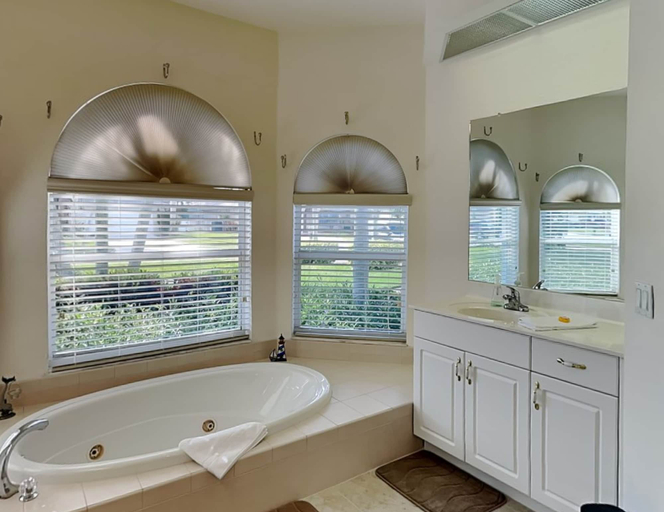 Bathroom 3, Coral Reef Cabana, Lee