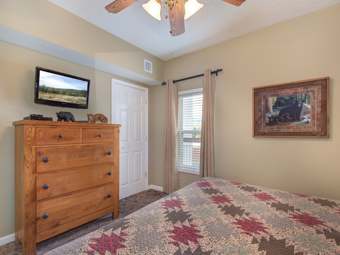 Bedroom 2, Bear Crossing by Jackson Mountain Rentals, Sevier