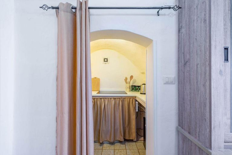 Others 4, Margaret's House , Brindisi
