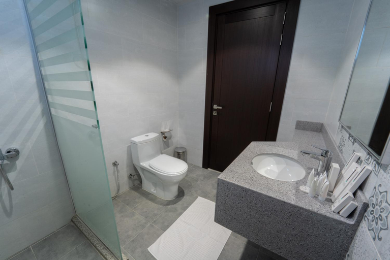 Bathroom 5, Orient Jewel for the Serviced Apartments, Al Khobar