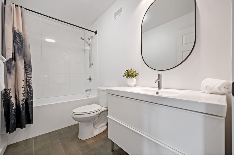 Bathroom 4, Maison Oasis by RVMT, Les Laurentides