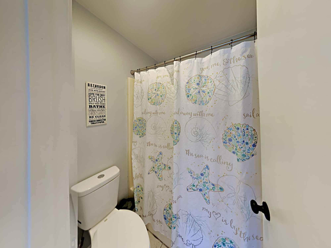 Bathroom 4, Misty Cove #118 by Southern Vacation Rentals, Walton
