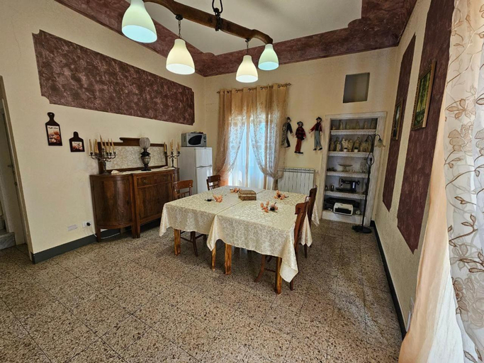 Others 5, B&B Al Borgo, Enna
