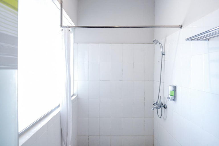Bathroom 8