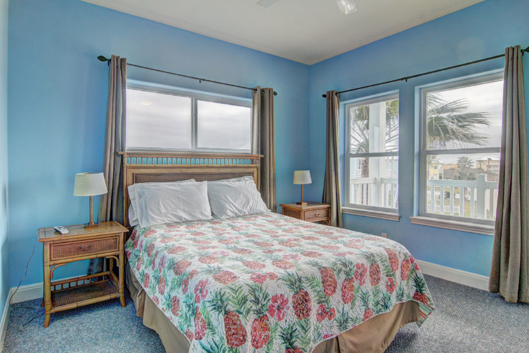Others 5, Casa Las Palmas - Pet Friendly! Boardwalk to the Beach!, Nueces