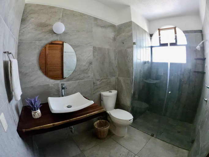 Bathroom 4, Villas Carrizalillo, Dist. Pochutla