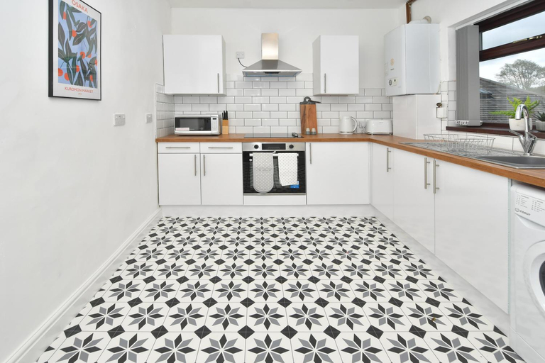 Kitchen 2, Hanford Apartments, Stoke-on-Trent