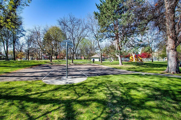 Others 5, Elm Grove Elegance, Ada