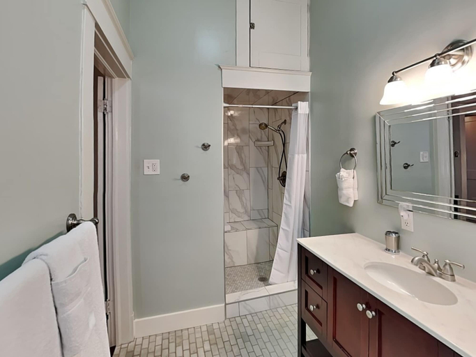 Bathroom 3, Historic Elegance, Galveston
