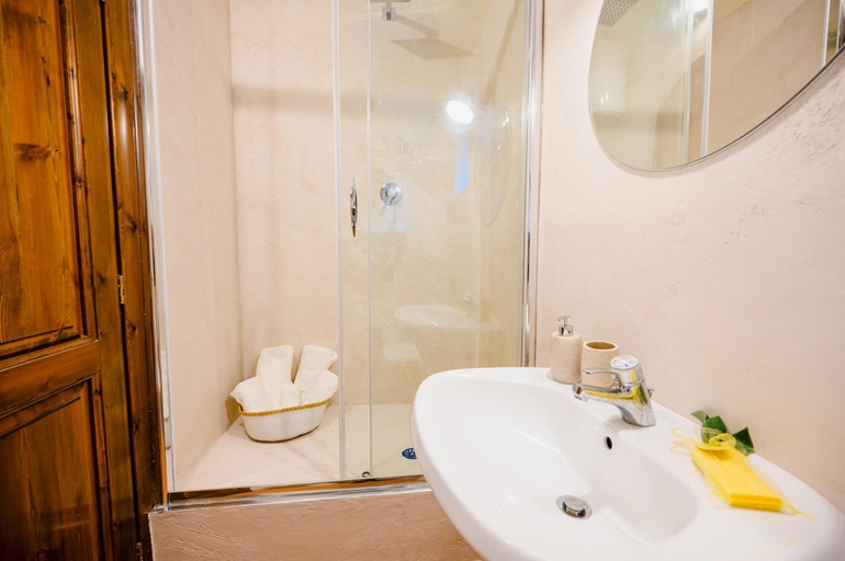 Bathroom 5, Lemon Garden Room Superior, Salerno