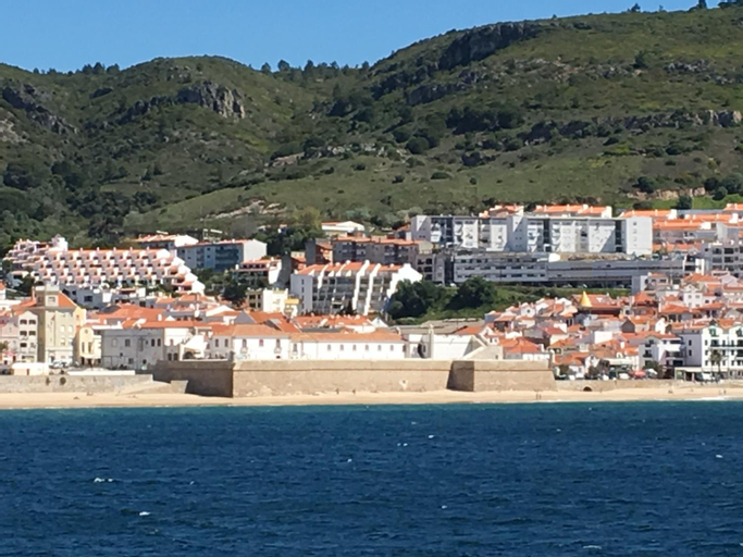 T3 Casa Central, Sesimbra