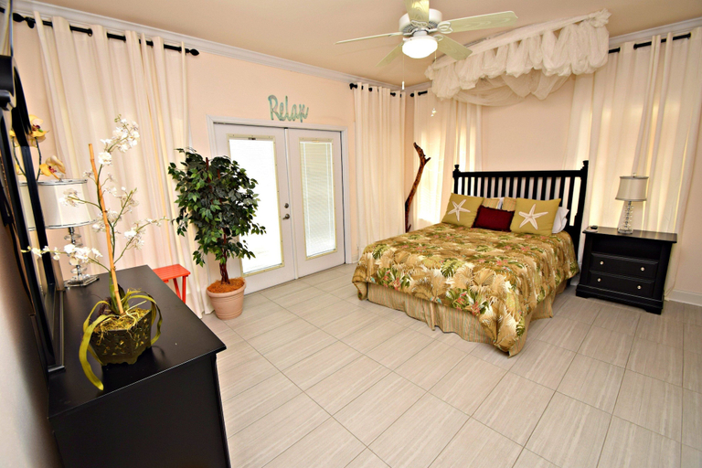 Others 5, Spinnaker Pointe, Baldwin