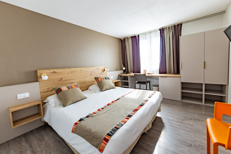 Bedroom 3, Hôtel Princes de Catalogne, Pyrénées-Orientales