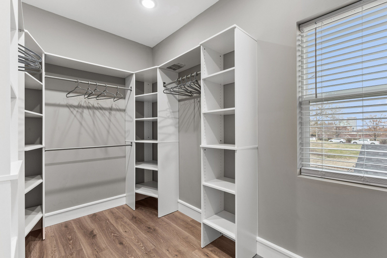 Others 3, Uptown Elegant Escape | JZ Vacation Rentals, Saint Louis