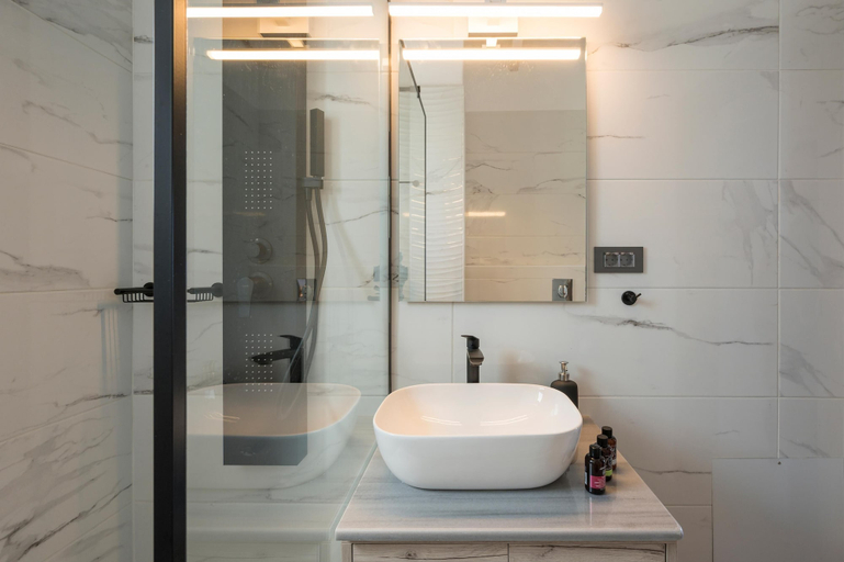 Bathroom 4, Sun Flower Villas, Crete