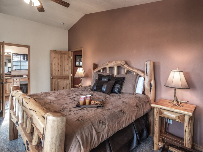 Bedroom 3, Garey's Deer Haven, Lincoln