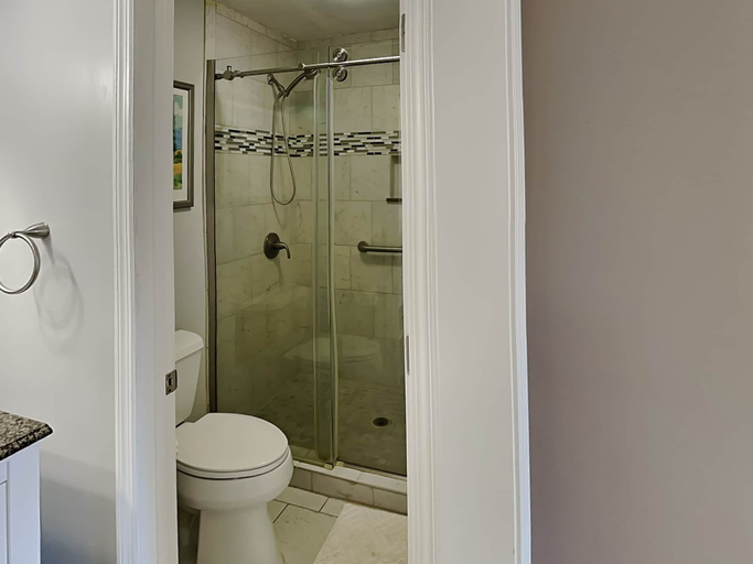 Bathroom 3, Cottages 24, Beaufort