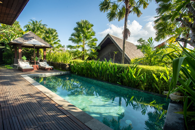 Swimming Pool 26