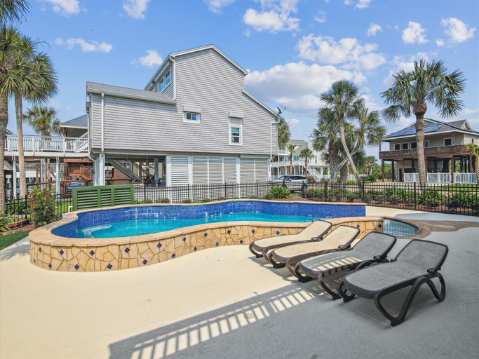 Sport & Beauty 1, On Pool Time, Galveston