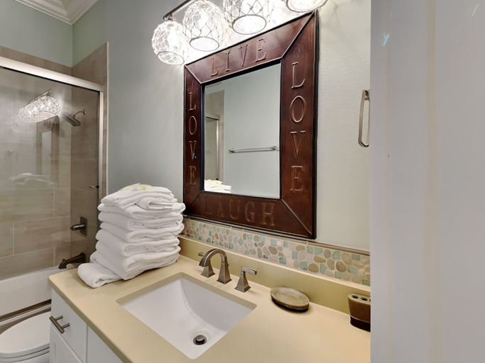 Bathroom 3, Salty Dunes by Southern Vacation Rentals, Walton