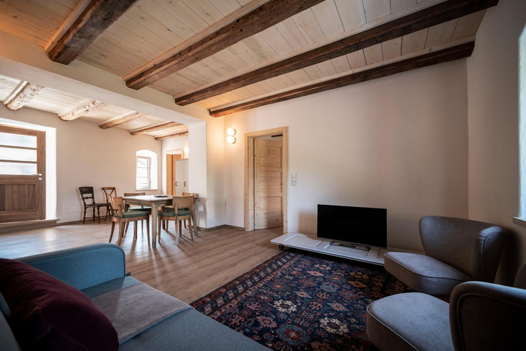 Others 4, Weingut Kornell - Schafferhaus Cosmas und Zeder, Bolzano