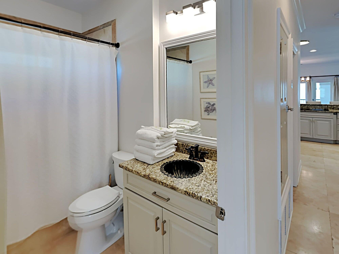 Bathroom 3, Juela on the Beach by Southern Vacation Rentals, Escambia