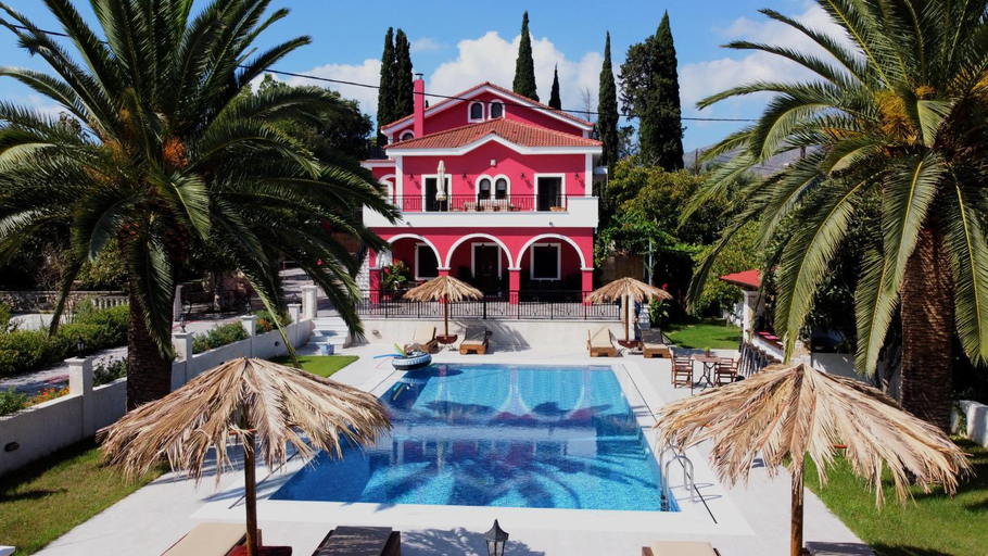 4, Zissis Villa & pool 5min drive to beach, Ionian Islands