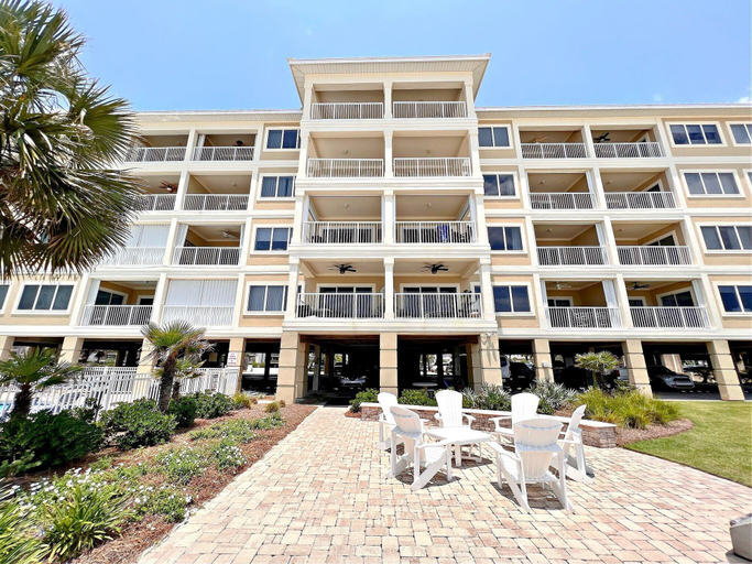 Exterior & Views 2, Marlin Key, Escambia