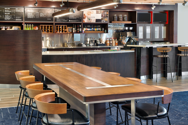 Food & Drinks 5, Courtyard by Marriott Johnson City, Washington