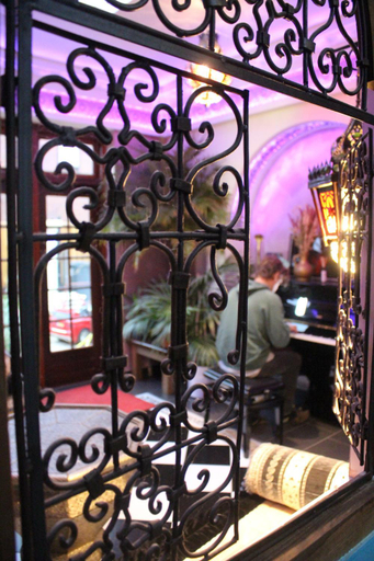 Others 4, Riad Agraba, 1001 nights, Arcen en Velden