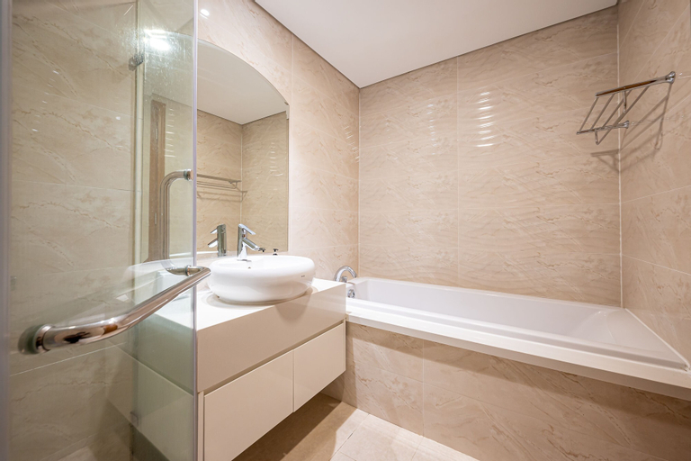 Bathroom 12