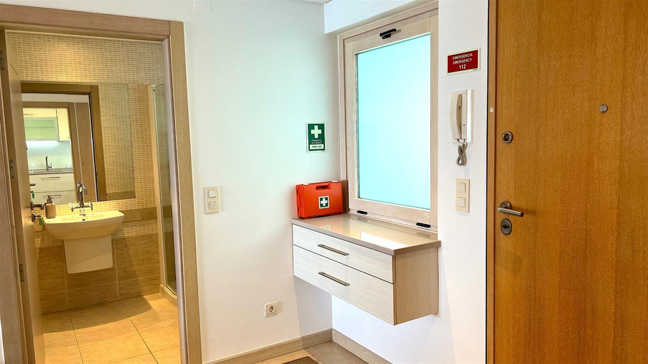 Bathroom 2, Sea Breeze, Sesimbra
