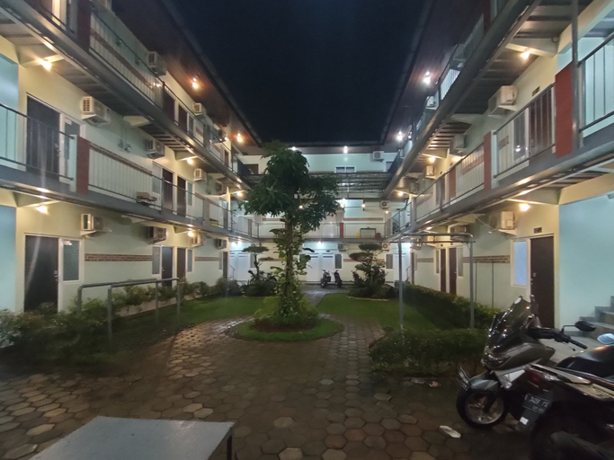 Exterior & Views 2, Puspiptek Residence Syariah Mitra RedDoorz, Tangerang Selatan