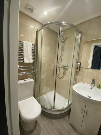 Bathroom 3, MSK Premium, London