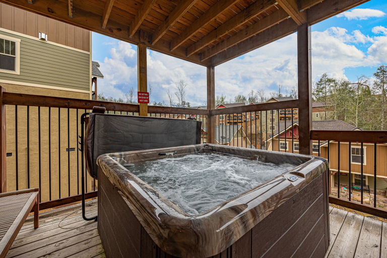 Bathroom 4, Hilltop Haven - Four Bedroom Chalet, Sevier