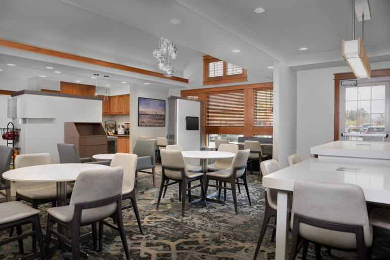 Food & Drinks 4, Residence Inn by Marriott San Bernardino, San Bernardino