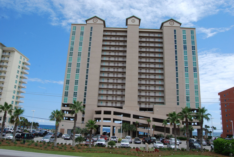 Exterior & Views 1, Crystal Shores, Baldwin