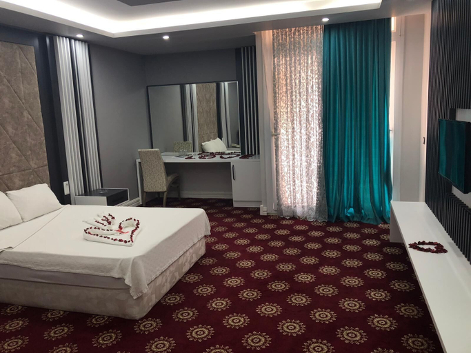 Bedroom 3, Kardelen Hotel, Merkez
