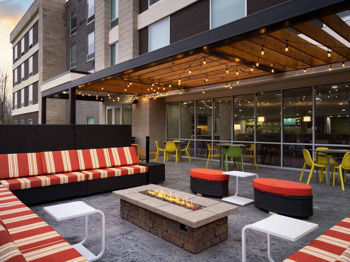 Food & Drinks 5, Home2 Suites By Hilton Brownsburg, Hendricks