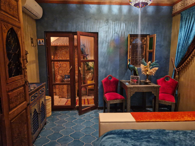 Others 5, Riad Agraba, 1001 nights, Arcen en Velden