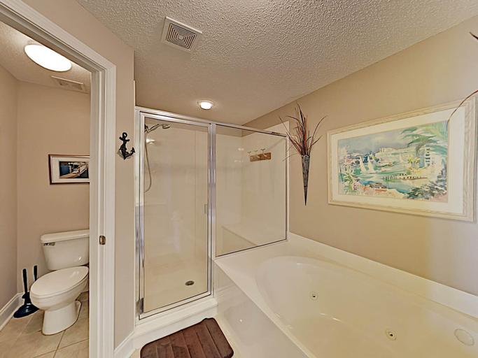 Bathroom 3, Palacio by Southern Vacation Rentals, Escambia