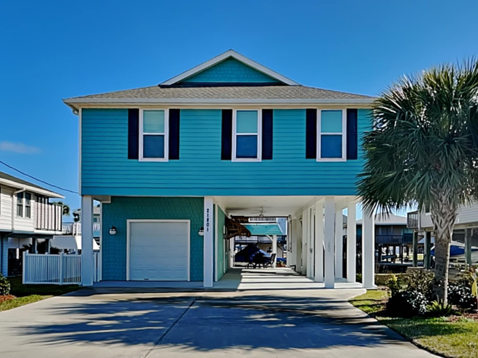 Exterior & Views 1, Tiki Retreat, Galveston