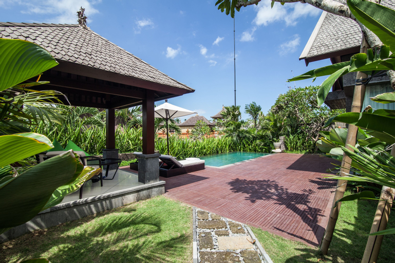 Swimming Pool 24