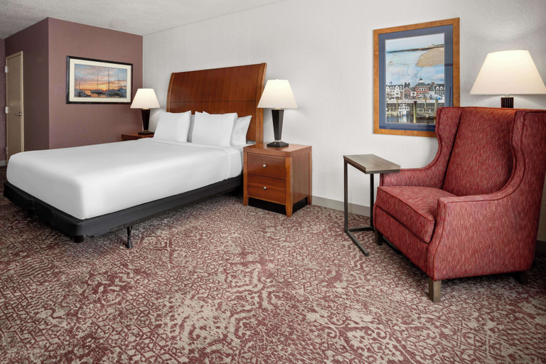 Bedroom 3, Hilton Garden Inn Milford, New Haven